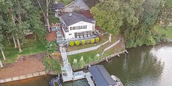 148 Mountain Shore