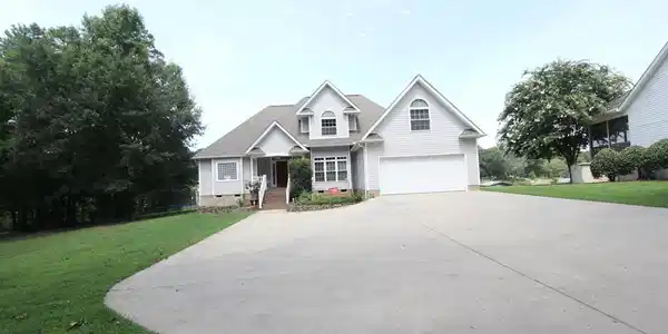 158 Mountain Shore