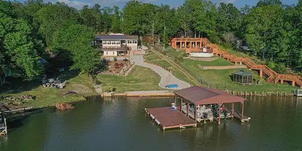 226 Pemberton