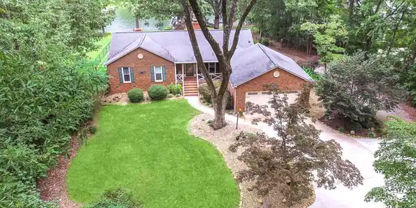 111 Belle Rive Dr