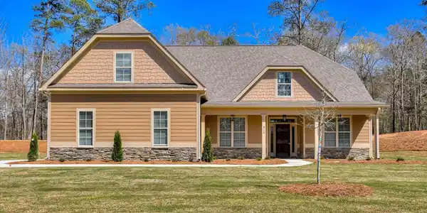 312 Abercrombie Point