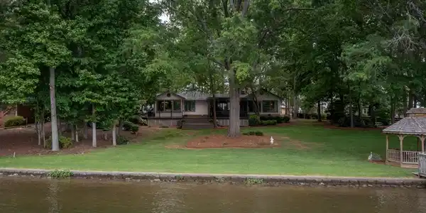 110 PC Jean Rd.