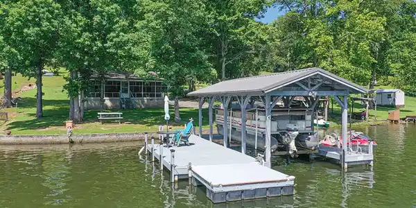 321 Pineland Shores Circle