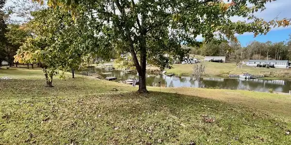 108 Lake Breeze Rd