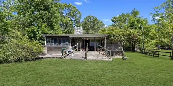 438 ROSEMONT CIRCLE