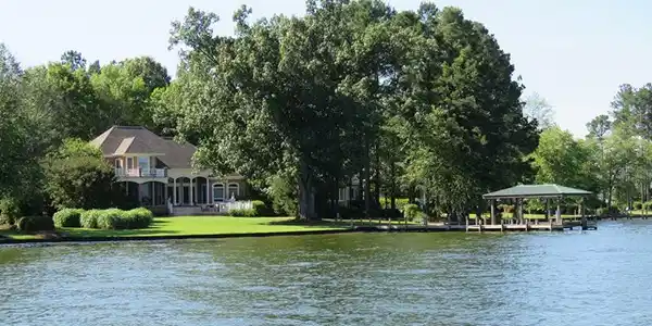 242 Compass Point