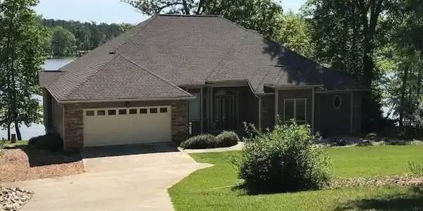 742 Eagles Harbor Dr