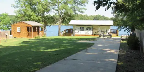 517 Pineland Shores Circle