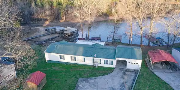 493 Point Lookout Rd