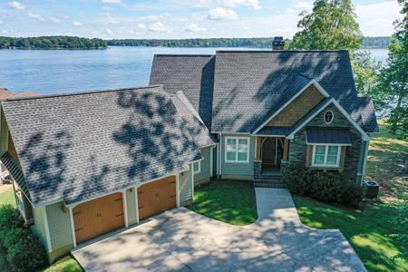 209 Nautical Way