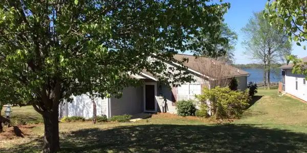 122 Peake Court 