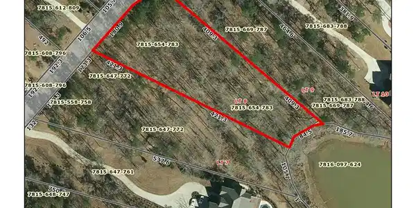 306 Commonwealth Drive