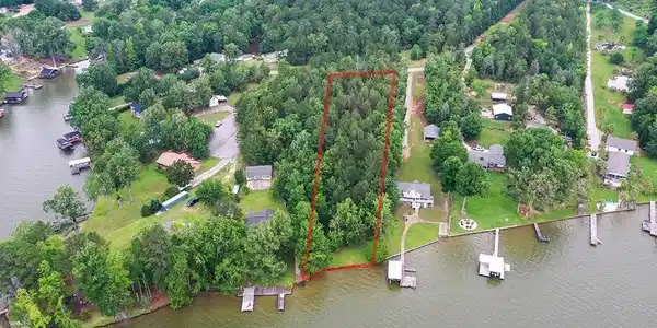 Lot 8 Pelican Harbor