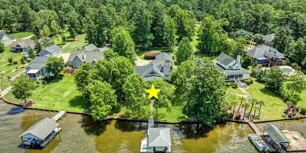 224 Seabright Circle