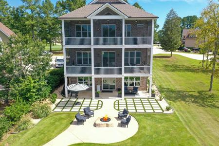 520 Grand Harbor Blvd