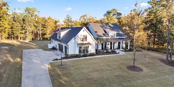 316 Abercrombie Point