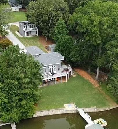 Image 2: Aerial w both homes shown