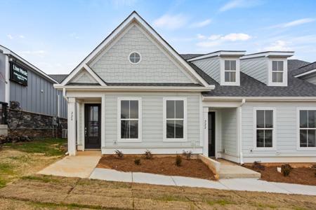 220 Lake Greenwood Blvd