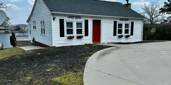 1109 Calhoun Rd