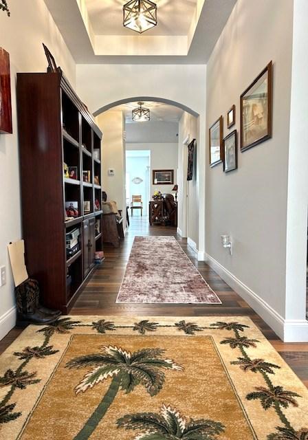 Image 2: Foyer w/ Trey Ceiling & Arched Entryway to Main Ho