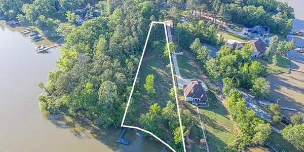 112 Long Point Rd