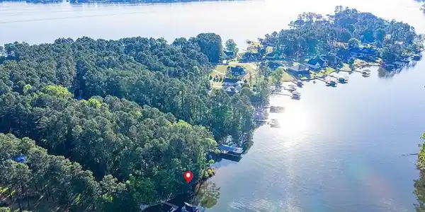 332 Mainsail Dr