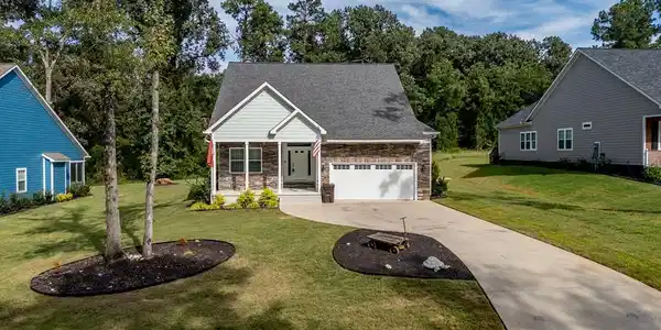 112 Portland Circle