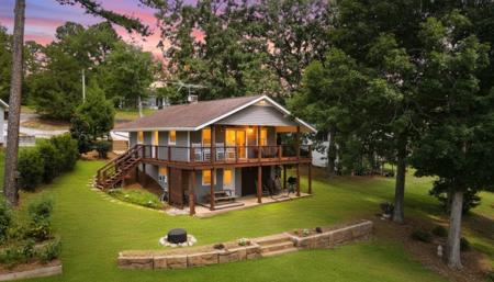351 BLACKSGATE CIRCLE