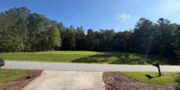 407 Eagles Harbor Dr.