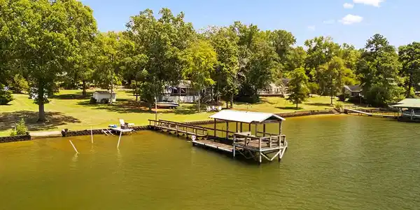 Image 4: Covered Boat Lift