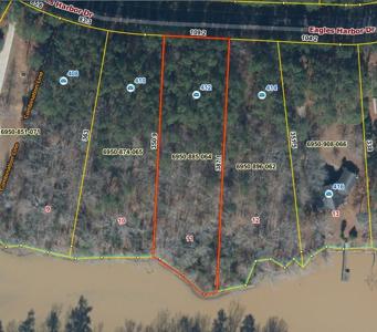 412 Eagles Harbor Dr