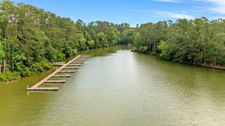 Lot 20 Emerald Cove Lake Community