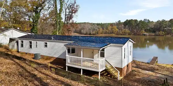 207 Driftwood Road