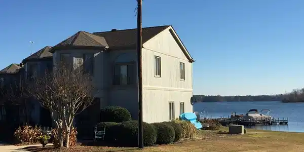 120 Lake Ridge Dr.