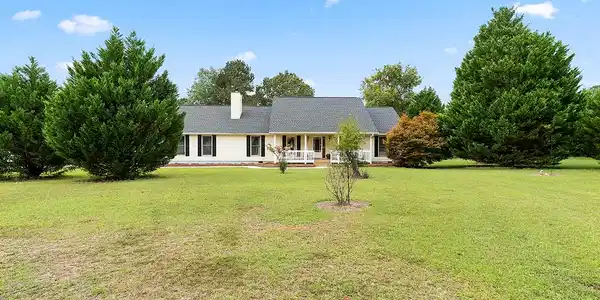 106 Stonewood Drive