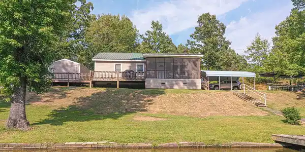 317 Blacksgate