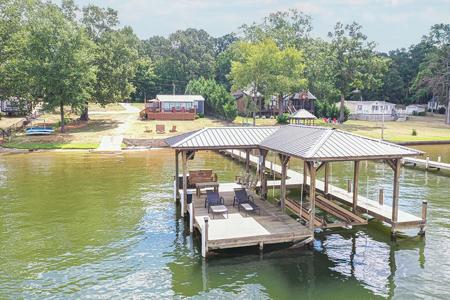 2389 Pineland Shores Circle