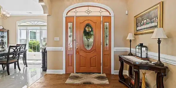 Image 4: Foyer , Entry Foyer with HW floors