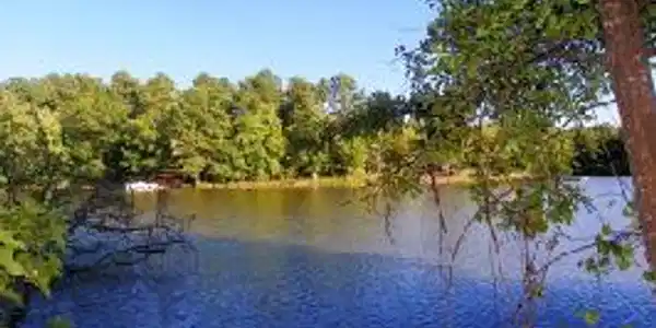 Lot 52 Commodore Dr E