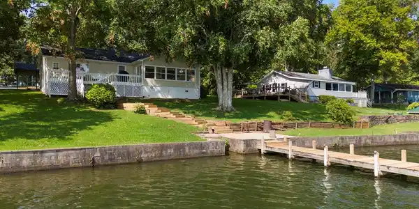 1355 Pineland Shores