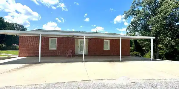 103 Smith St
