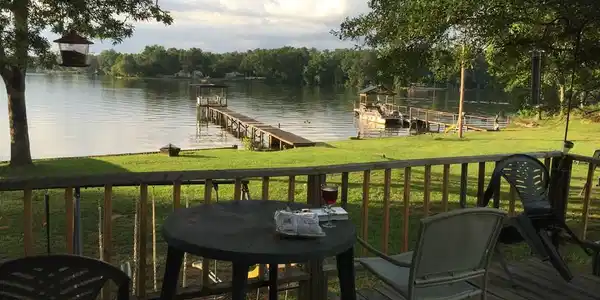 103 Labrador Dr.