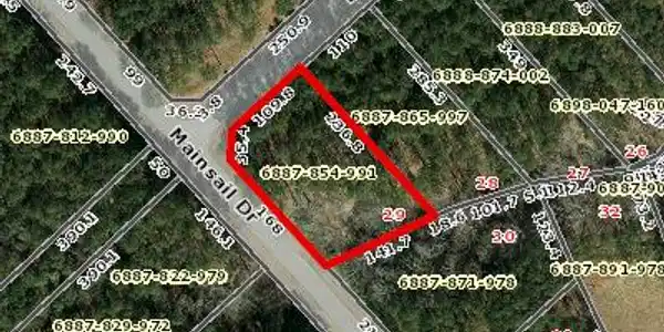 102 Lakeport
