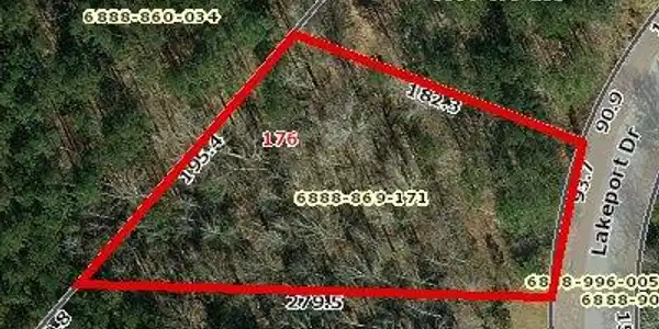 411 Lakeport