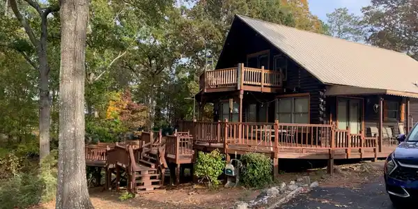 401 Mill Cabin Road