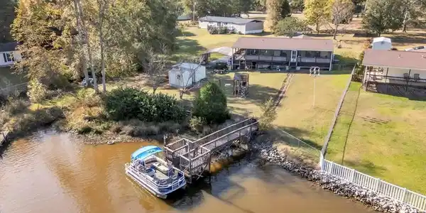 16 Padlock Dr