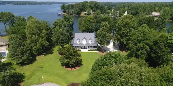 83 Wooden Dock Court