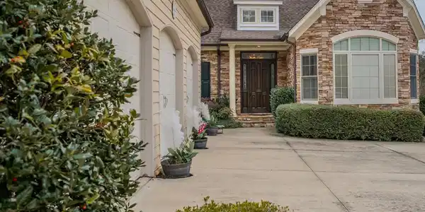 138 Polo Ct.