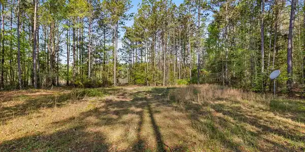 1320 Barnett Rd