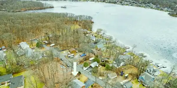 74 N Lakeside Ave